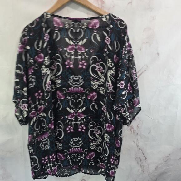 Torrid Shirt Womens 3X 3 Blouse Black Purple Floral Sheer Topper Flared Sleeve - Picture 5 of 10